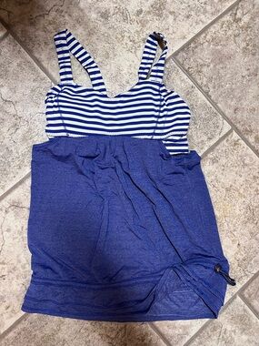 lululemon athletica Blue and White Striped Tank Top size 4